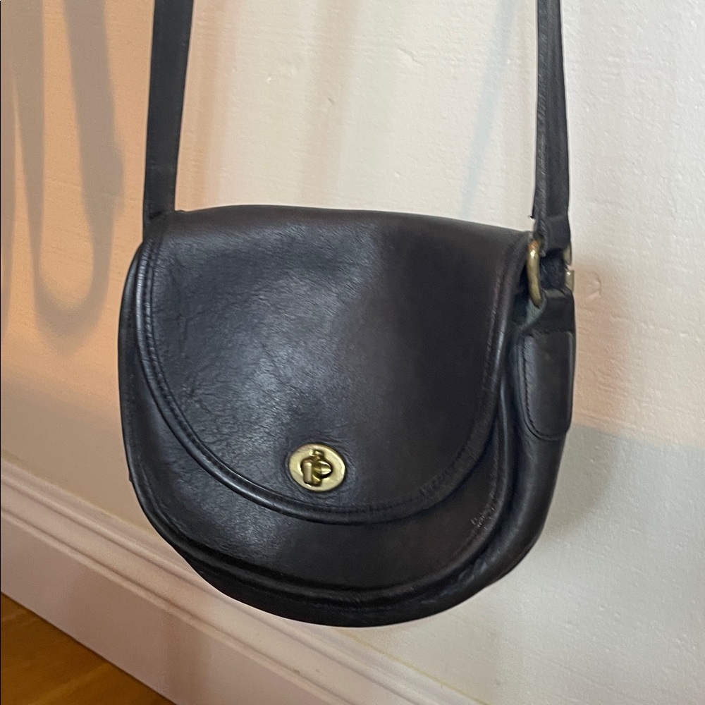 Vintage Coach Black Leather Crossbody Bag